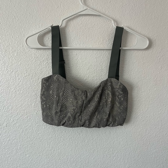 Varley greenwood viper snake print sports bra size small - Picture 2 of 5